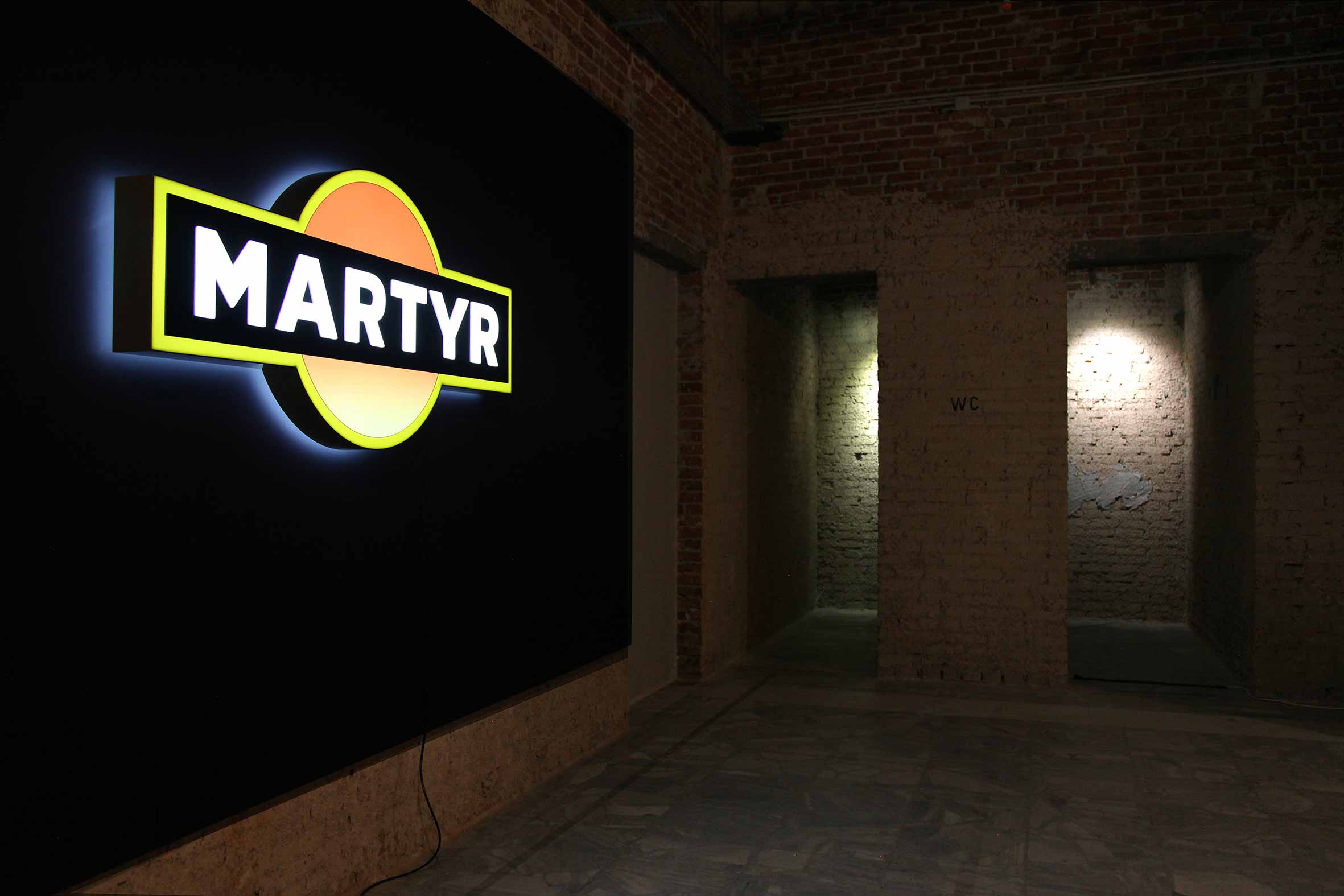 MARTYR